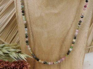 Collier tourmaline 4mm facettées