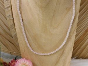 Collier quartz rose 4mm facettées