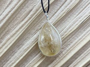 Pendentif goutte citrine