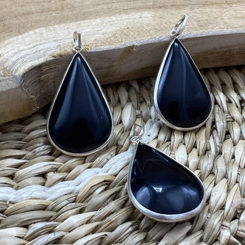 Pendentif goutte obsidienne noir