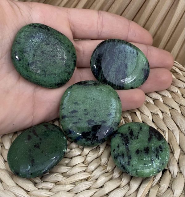 galet rubis zoisite