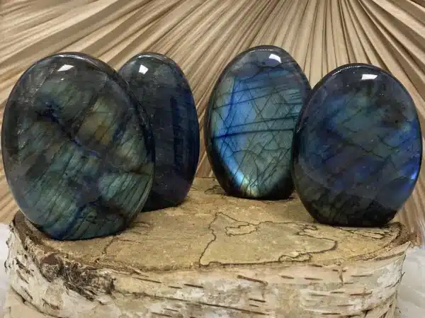 Labradorite forme