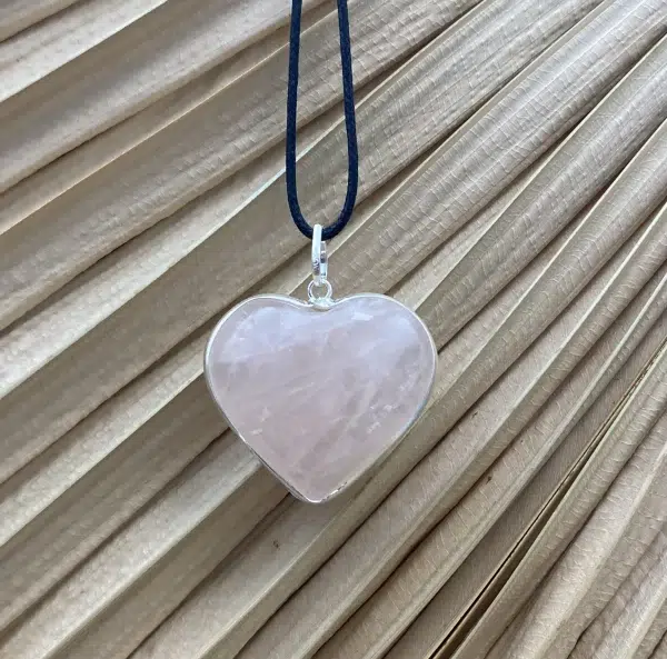 Pendentif cœur quartz rose