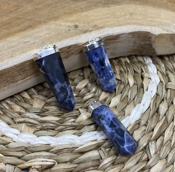 Pendentif pointe sodalite plusieurs