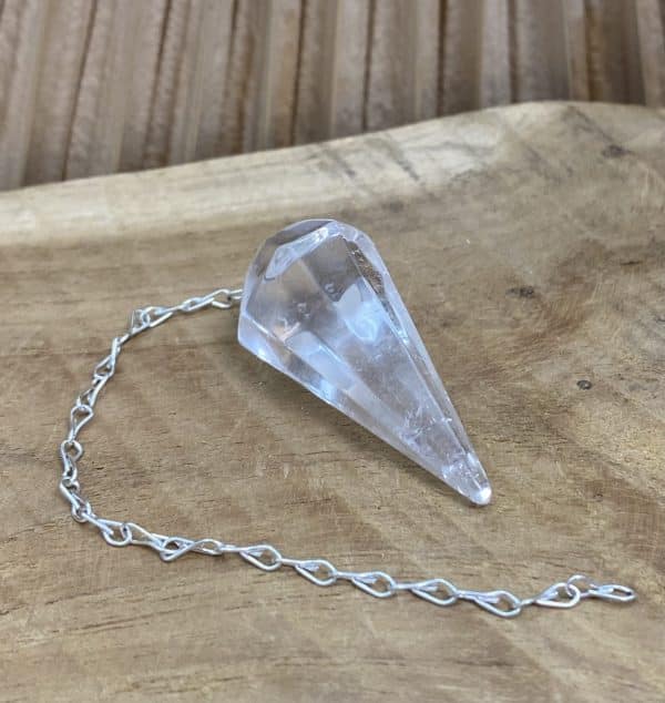 Pendule cristal de roche vois la chaine