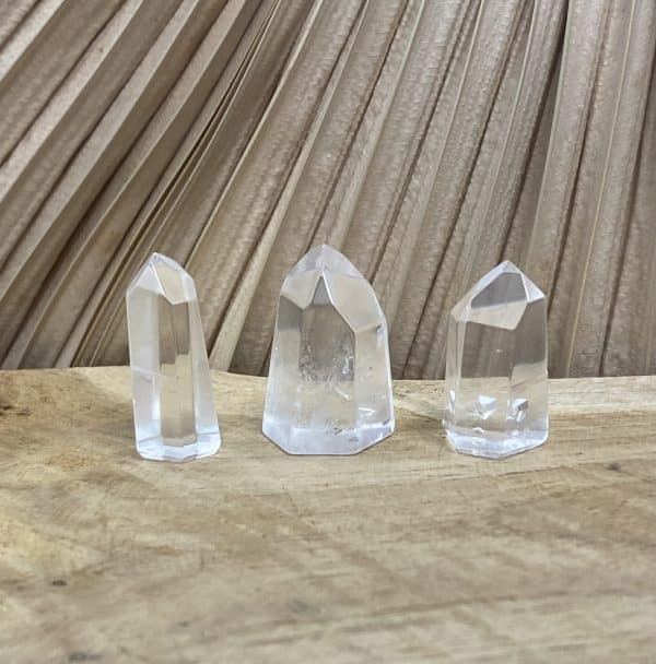 Pointe socle cristal de roche plusieurs