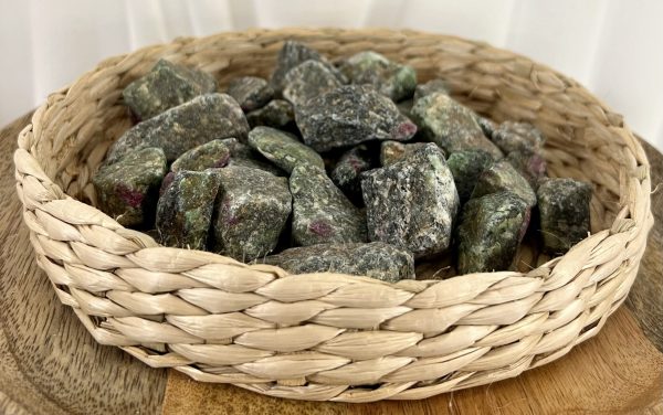 RUBIS ZOISITE BRUT