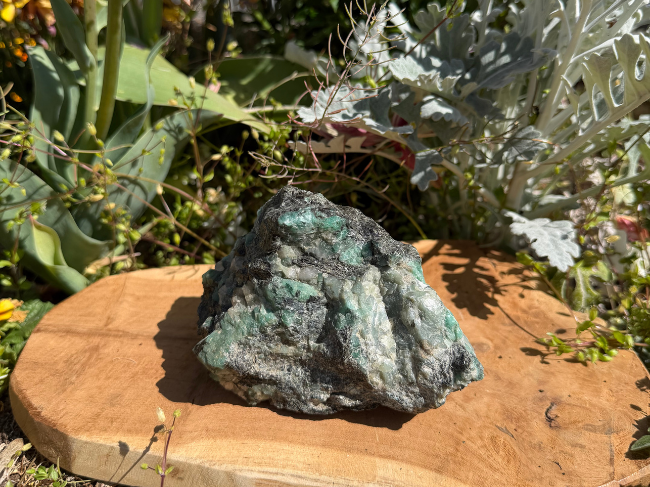 ÉMERAUDE BRUTE – Image 2